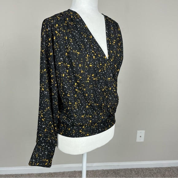 DEX V-NECK PLEATED LONG SLEEVE BLOUSE IN BLACK AND YELLOW PRINT SIZE SMALL - Picture 11 of 16